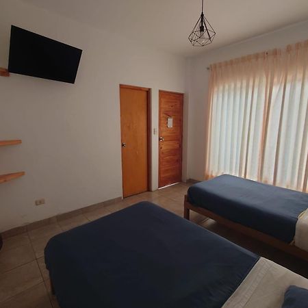Ravenala Paracas Hostel Eksteriør billede
